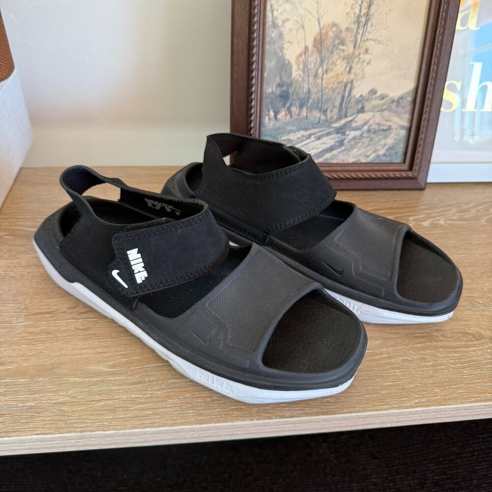 Nike Black & White Kids Summer Water Sandals 4
